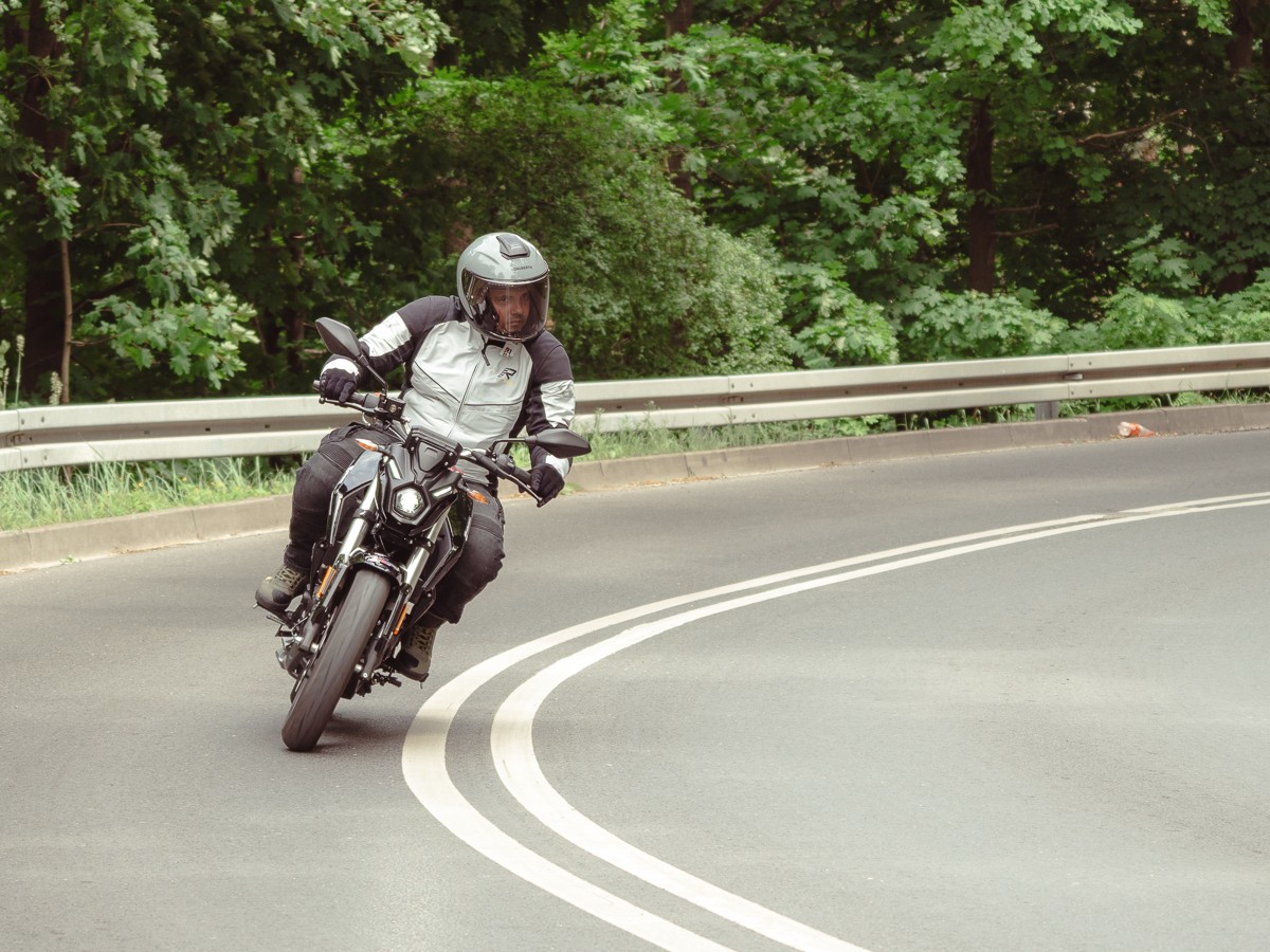 Voge 125R 13