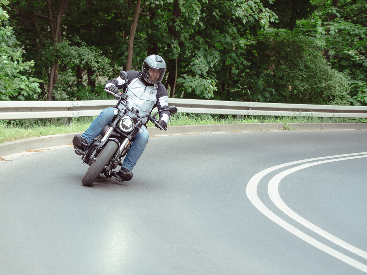 qjmotors srv12 125 9 koncepcji na motocykl 125 test dane techniczne cena zdjecia czy warto 11