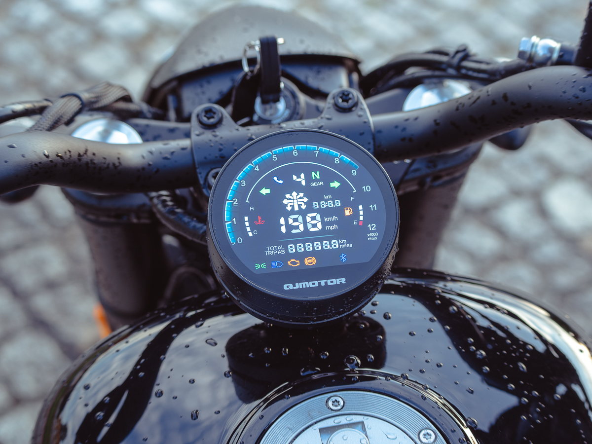 qjmotors srv12 125 9 koncepcji na motocykl 125 test dane techniczne cena zdjecia czy warto 3