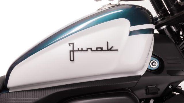 Junak M18 Vintage nowy na prawo jazdy kat.B 15 KM 10 Junak M18 Vintage nowy na prawo jazdy kat.B 15 KM 10
