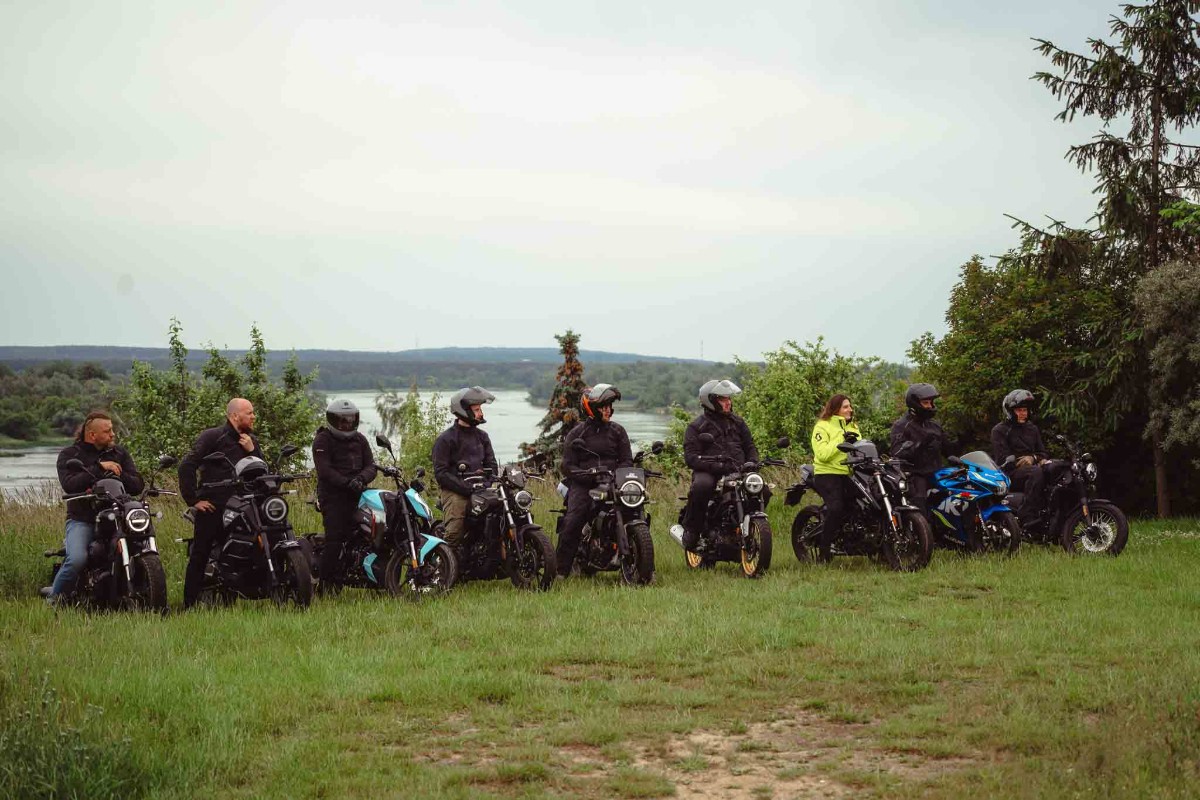 Porownanie 9 koncepcji na motocykl 125 2025 31