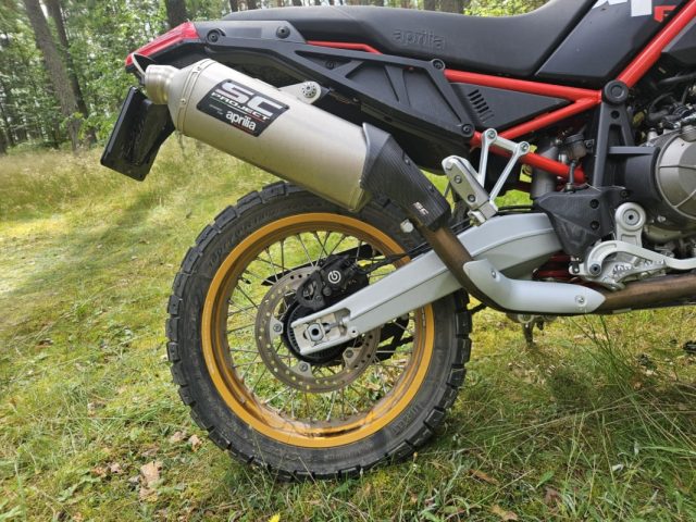 Aprilia Tuareg 660 Rally 2025 nowość test dane techniczne wady zalety por&oacute;wnanie 13