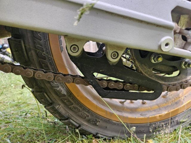 Aprilia Tuareg 660 Rally 2025 nowość test dane techniczne wady zalety por&oacute;wnanie 14