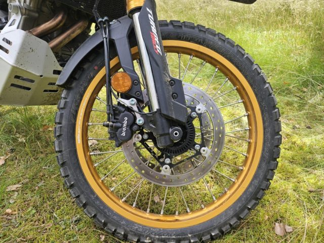 Aprilia Tuareg 660 Rally 2025 nowość test dane techniczne wady zalety por&oacute;wnanie 2