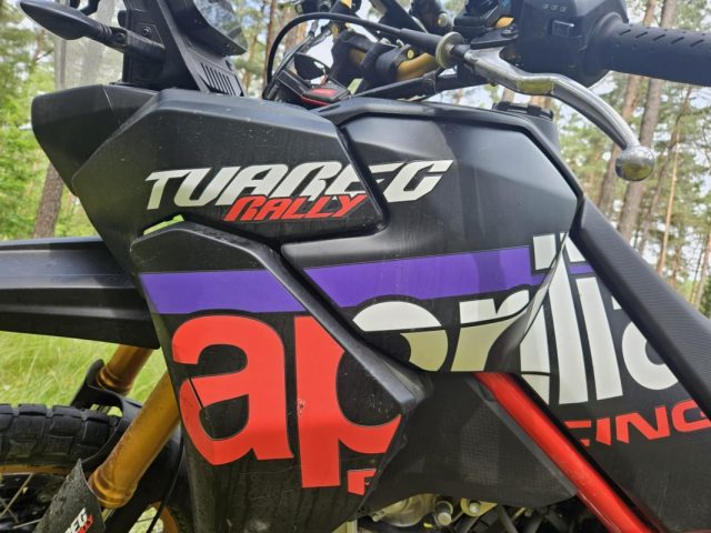 Aprilia Tuareg 660 Rally 2025 nowość test dane techniczne wady zalety por&oacute;wnanie 5