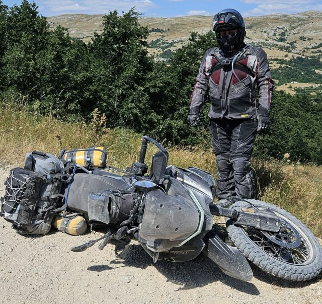 CFMoto 800 MT X test dane techniczne opinia awaryjnosc serwis wady zalety