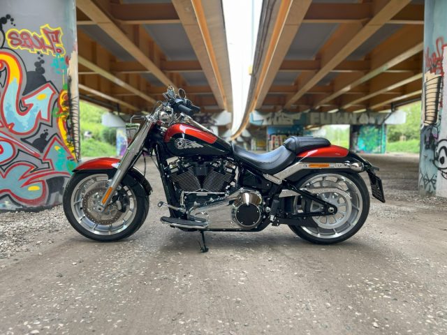 Harley avidson Fat Boy 2025 dane techniczne test wrażenia z jazdy opinia wady zalety 2 Harley avidson Fat Boy 2025 dane techniczne test wrażenia z jazdy opinia wady zalety 2