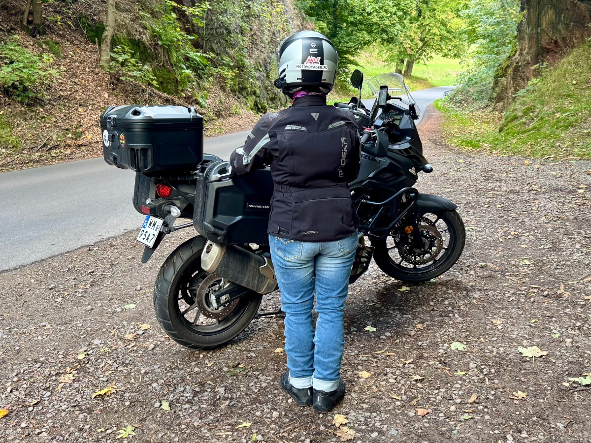 Spodnie jeansy damskie motocyklowe Mottowear Stella WMN 2025 Monika 10 Spodnie jeansy damskie motocyklowe Mottowear Stella WMN 2025 Monika 10 1