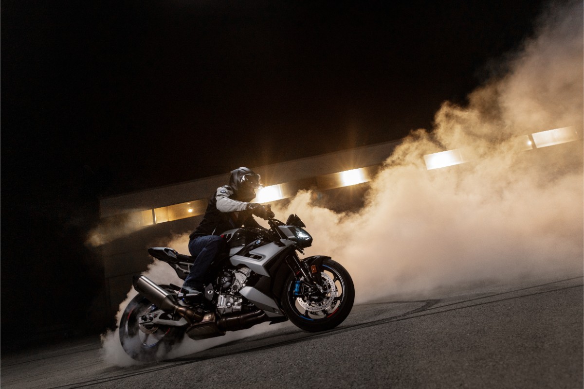 BMW M 1000 R 2025 4