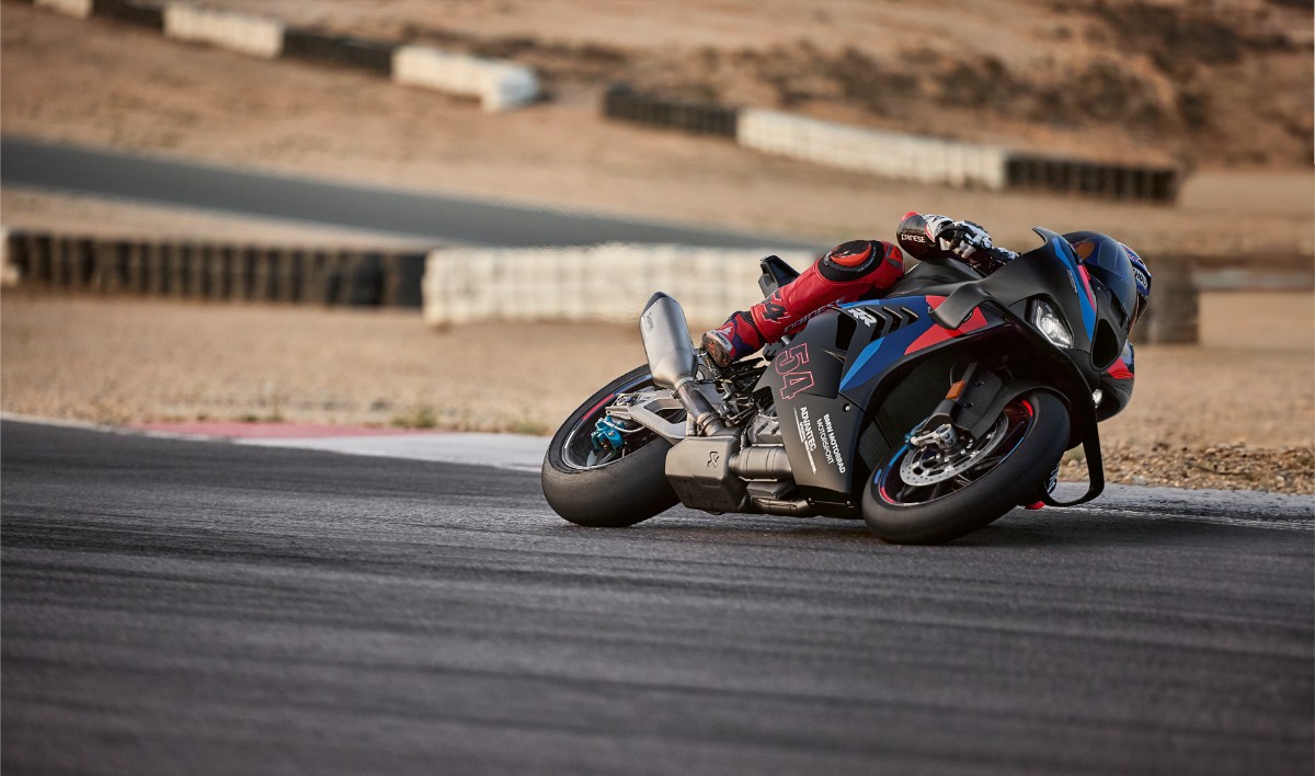 BMW M 1000 RR 2025 3