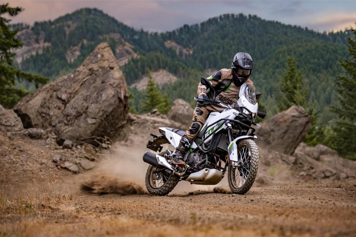 Kawasaki KLE500 2026 1