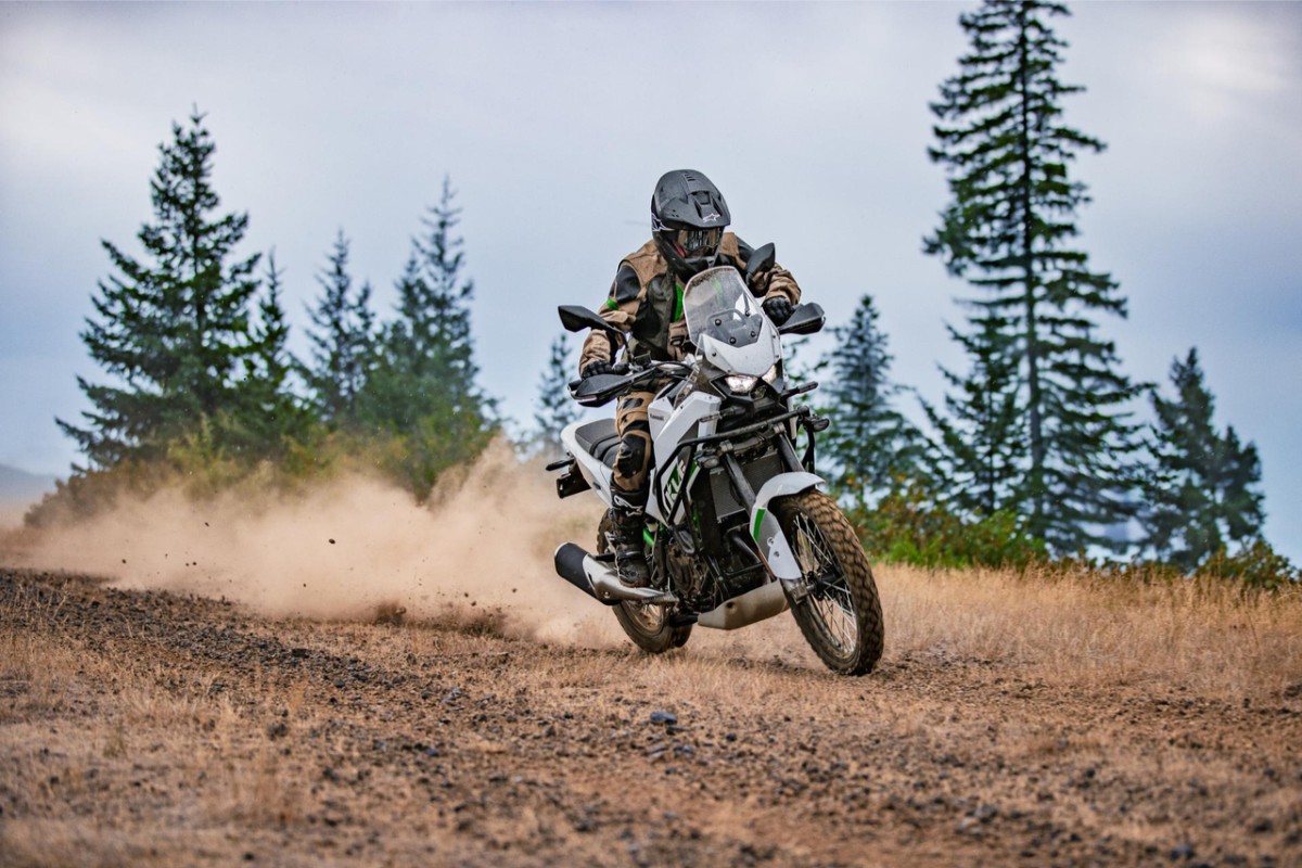 Kawasaki KLE500 2026 4