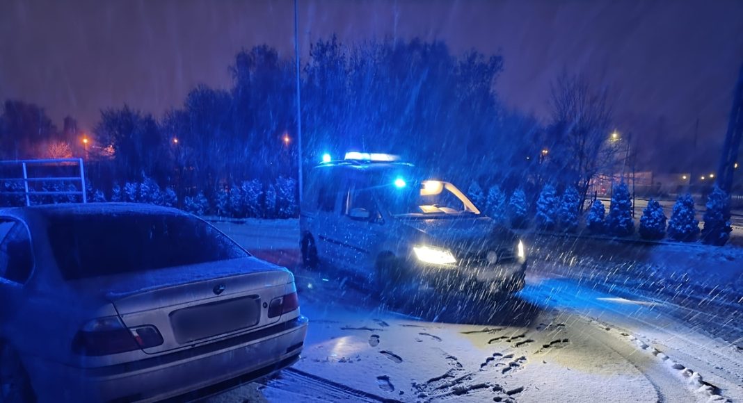 Drift snieg policja 1