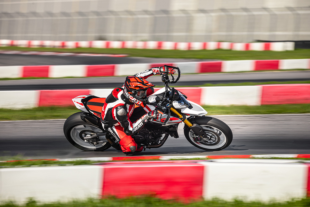 Ducati Hypermotard V2 2026 5