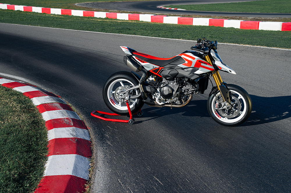 Ducati Hypermotard V2 2026 7