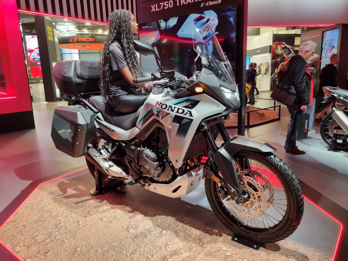 Honda Transalp 750