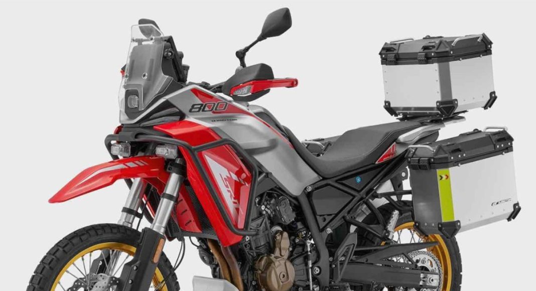 QJ Motor SRT 800 RX 4