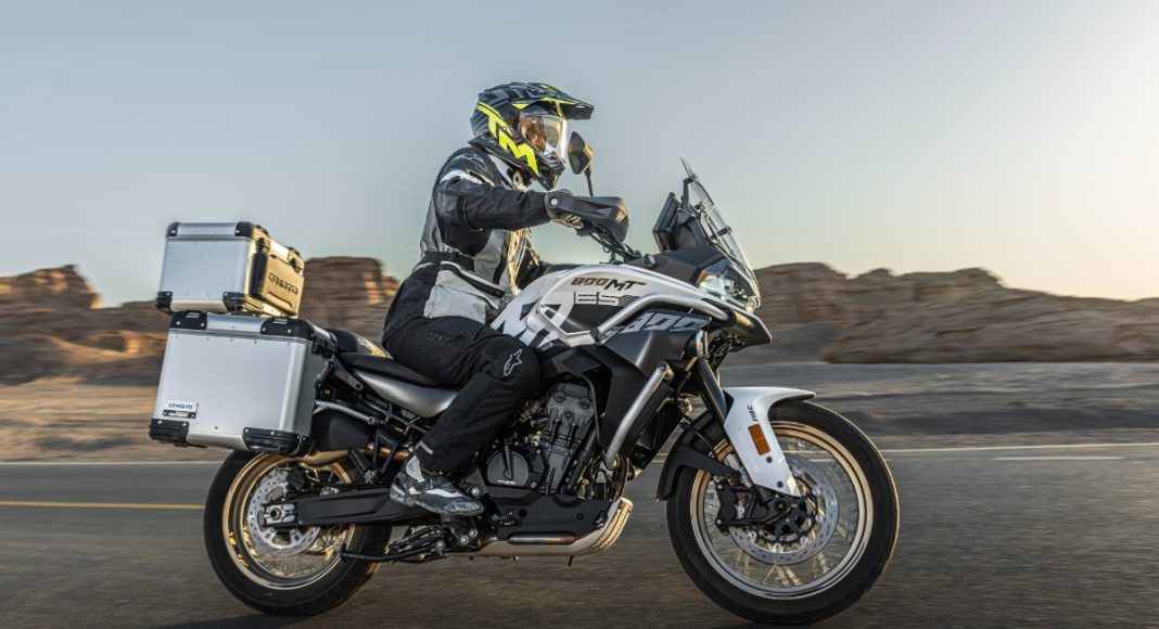 CFMOTO 800MT ES