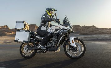Idą jak burza. CFMoto ze skokowym wzrostem sprzedaży CFMOTO 800MT ES