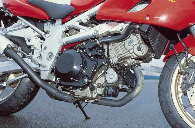 Suzuki TL 1000 S silnik