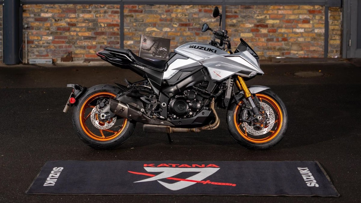 Suzuki Katana 45 lecie 2.jpg