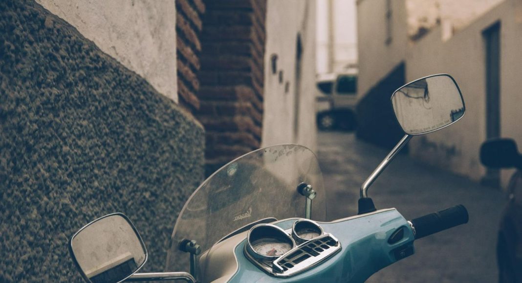 skuter parkowanie vespa