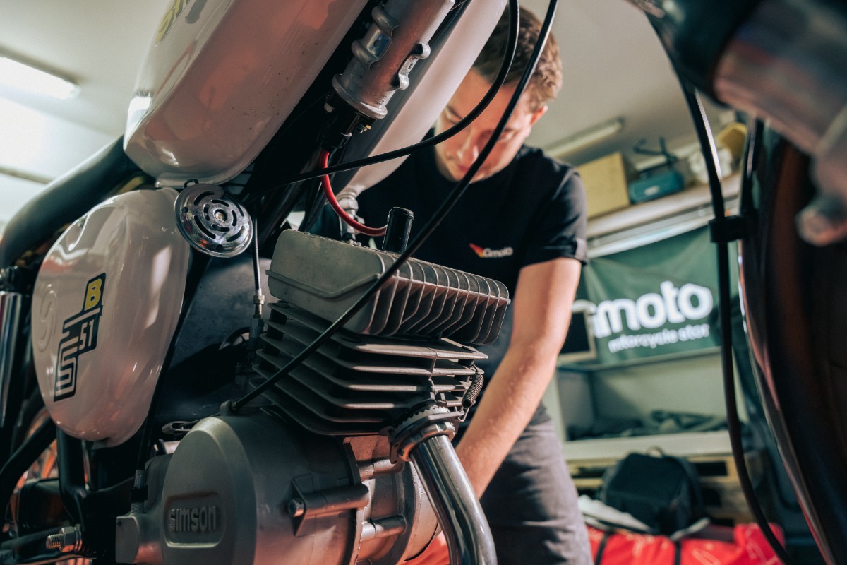 Gmoto czeasci do klasykow PRL weteranow wsk junak 4