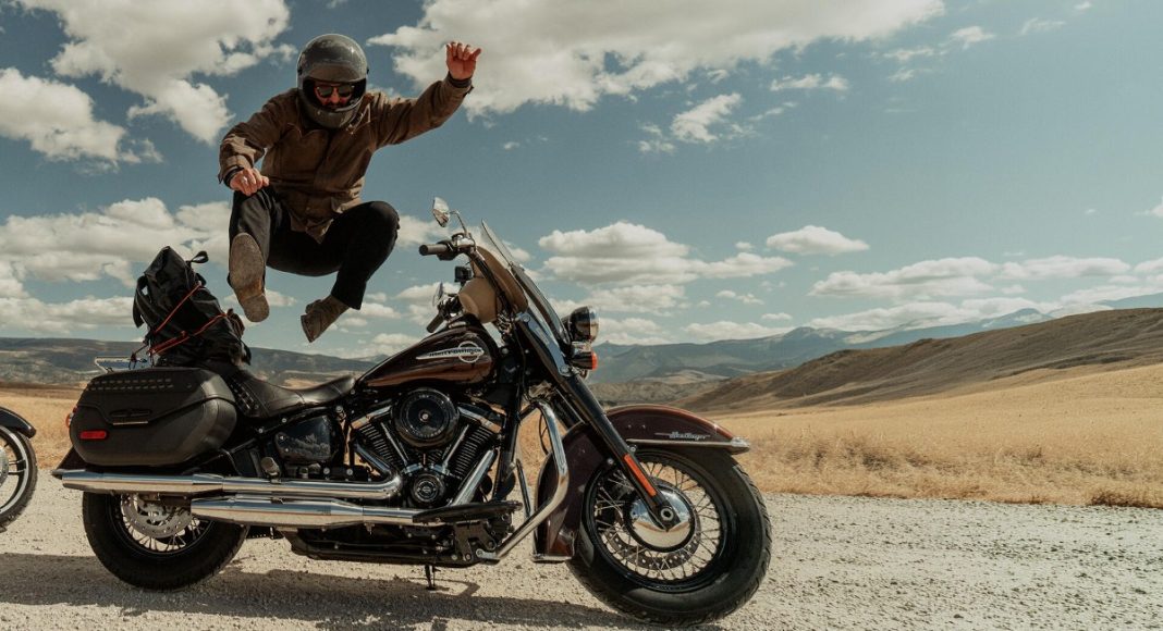 Harley ride ilustracyjne motocykl zlot chopper cruiser droga 8