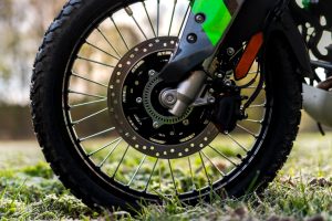 KLE 500 2026 dane techniczne test cena wady zalety 5