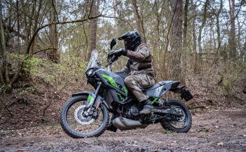 KLE 500 2026 dane techniczne test cena wady zalety 9