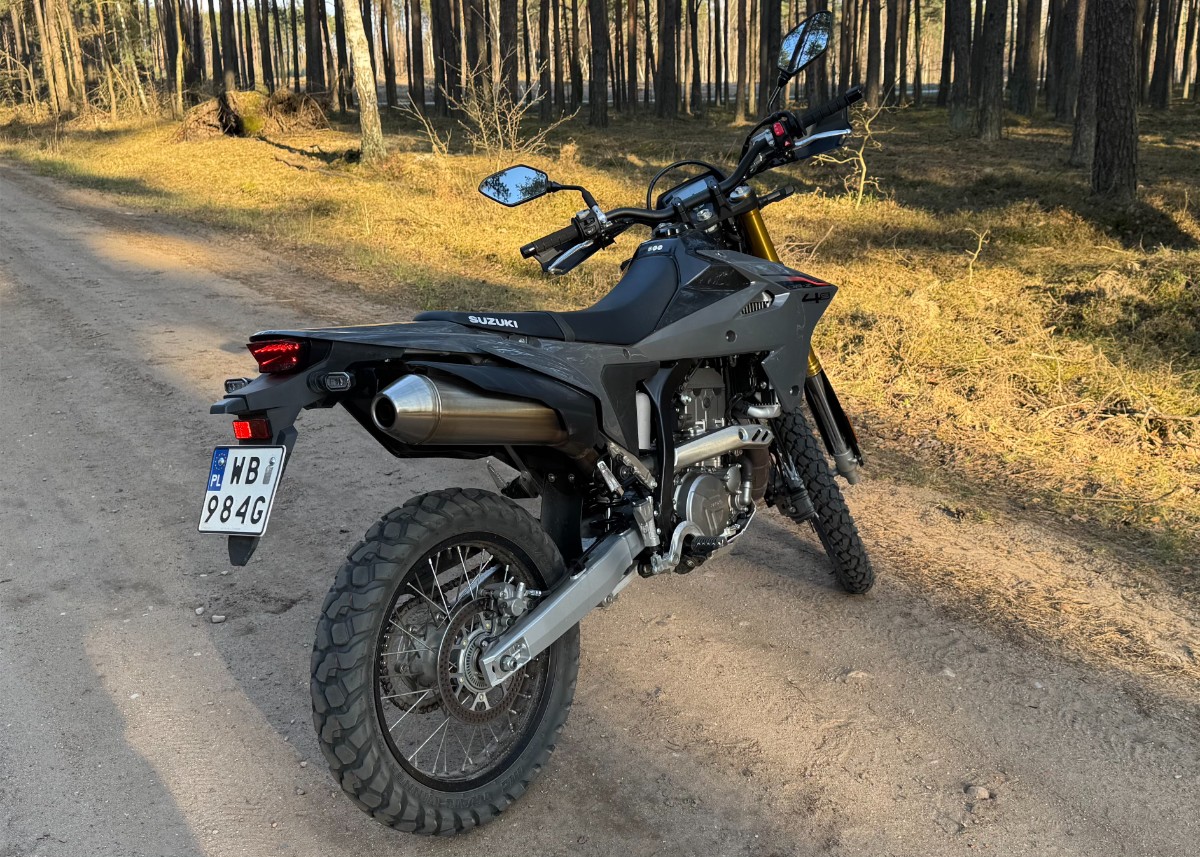Suzuki DRZ4S SM 12
