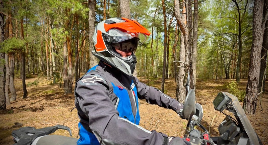 Airoh Bandit kask adventure 3