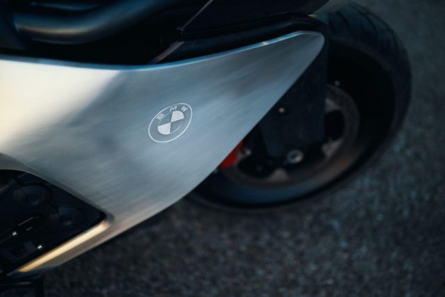 BMW K18 Vision dane techniczne zdjęcia 8