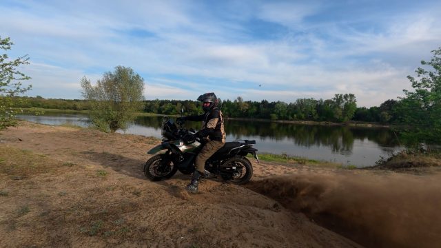 CFMoto 1000 MTX dane techniczne cena wady zalety test 10