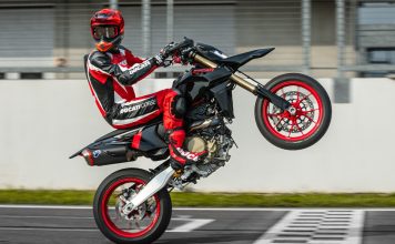 Ducati Hypermotard 698 Mono Nera – włoski łobuz w nowych barwach Ducati Hypermotard 698 Mono Nera 8