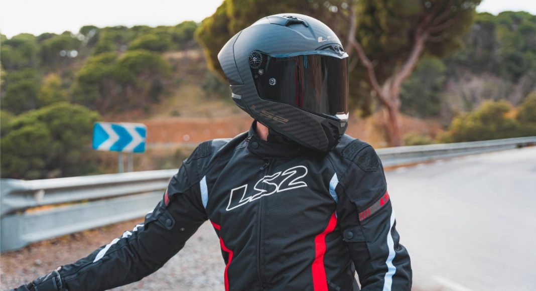 LS2 artykul sponsorowany kaski buty kurtki spodnie akcesoria motocyklowe 14