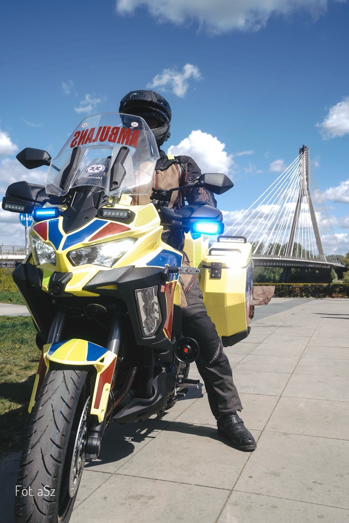 Motoambulans karetka meditrans warszawa 1 Motoambulans karetka meditrans warszawa 1