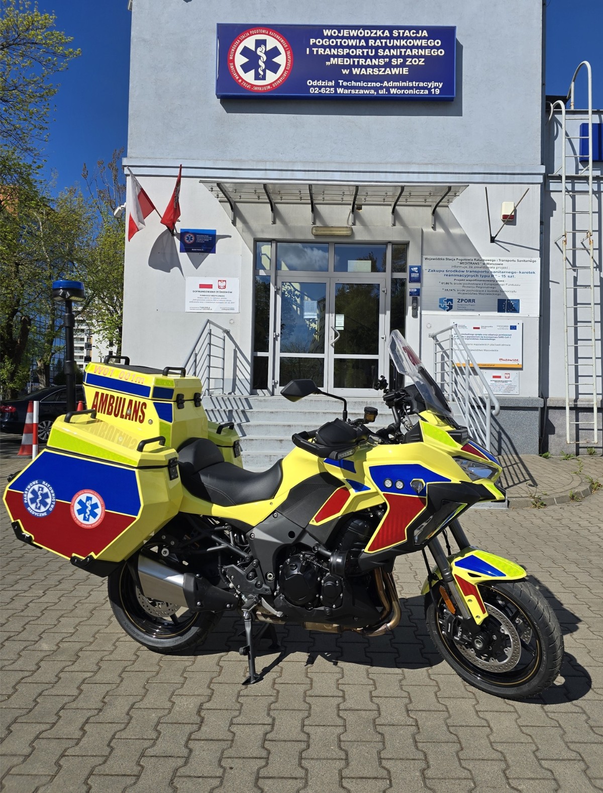 Motoambulans karetka meditrans warszawa 2 Motoambulans karetka meditrans warszawa 2