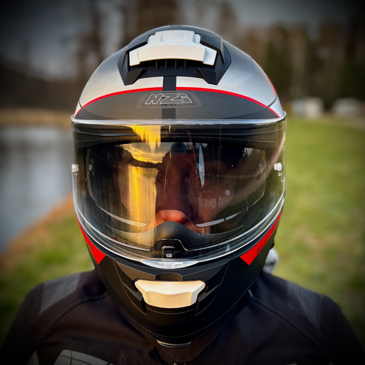 NZI Eurus 4 kask integralny 4
