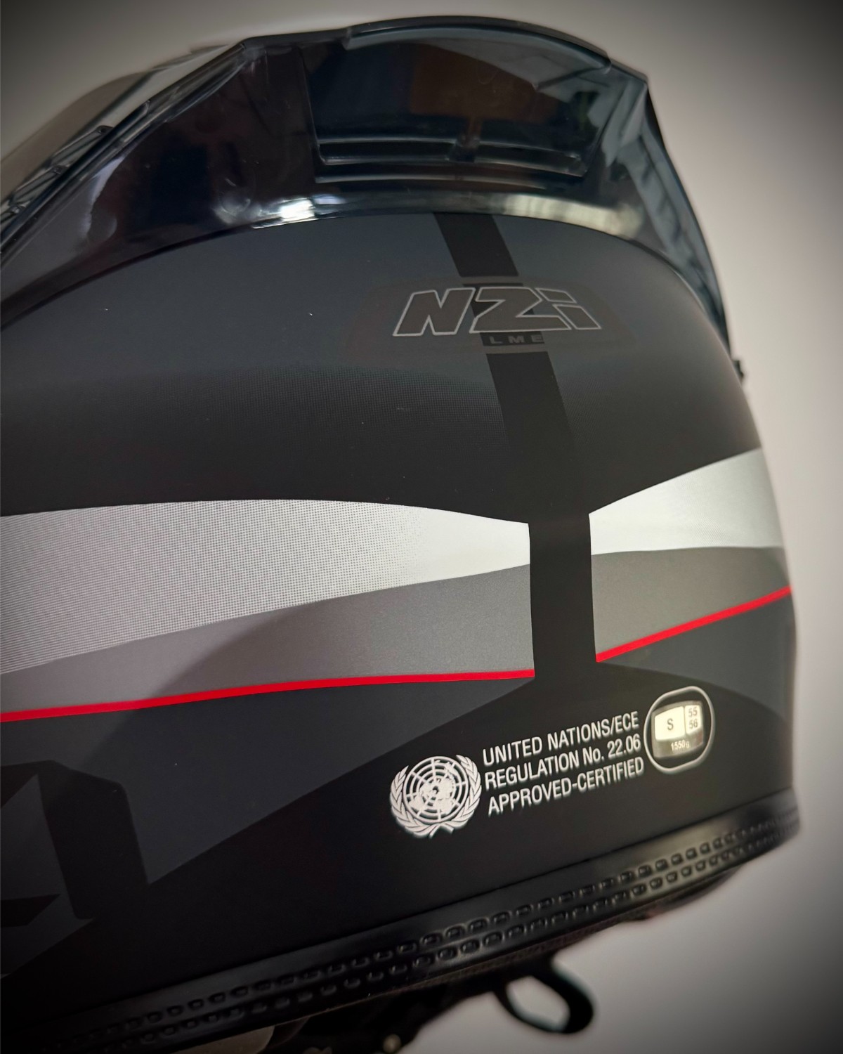 NZI Eurus 4 kask integralny 6 homologacja 22.06