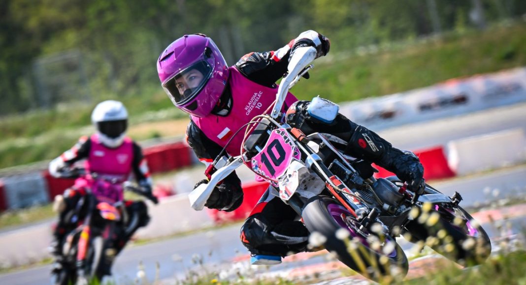 Speed Ladies Pit Bike 3