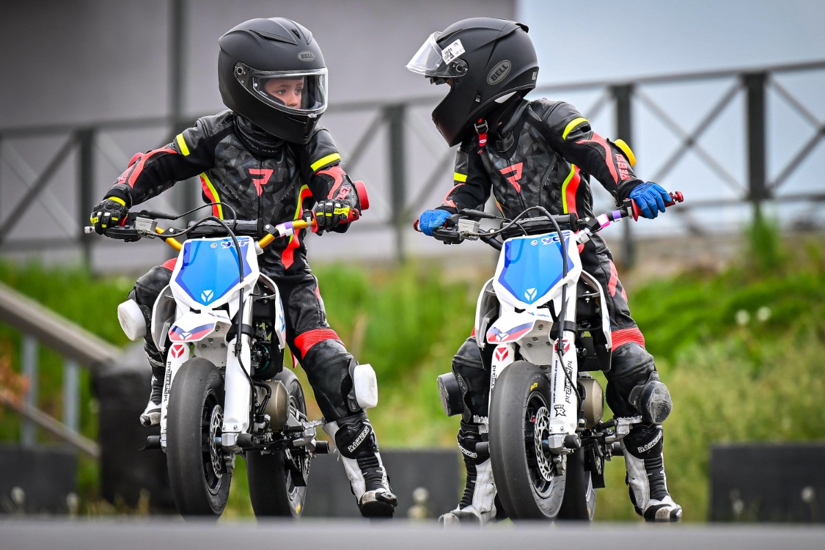 pitbike0905 0150 pitbike0905 0150