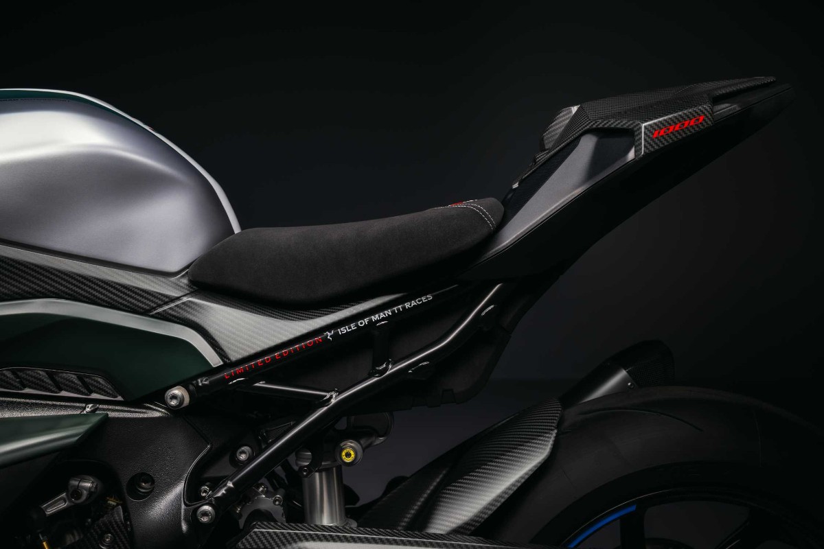 BMW M 1000 RR Isle on Mab limitowana edycja 7