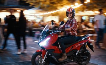 Praca dla motocyklisty! Grupa BMB szuka pracownika ds. social mediów Barton 4