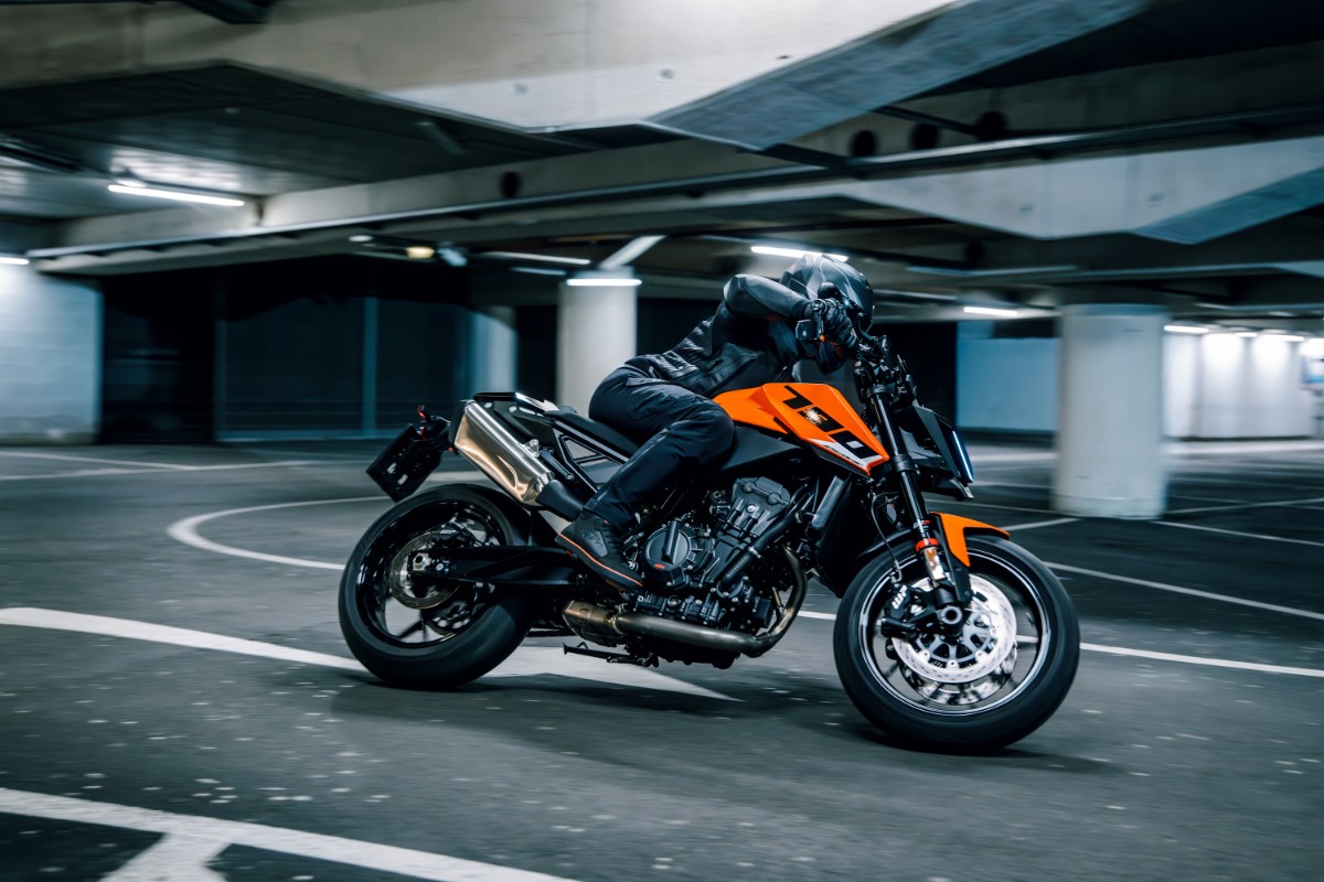 KTM 790 Duke 2027 1 KTM 790 Duke 2027 1