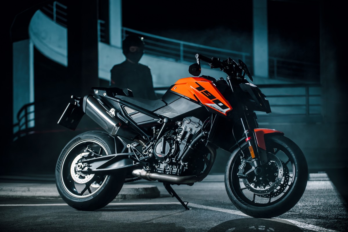 KTM 790 Duke 2027 4 KTM 790 Duke 2027 4