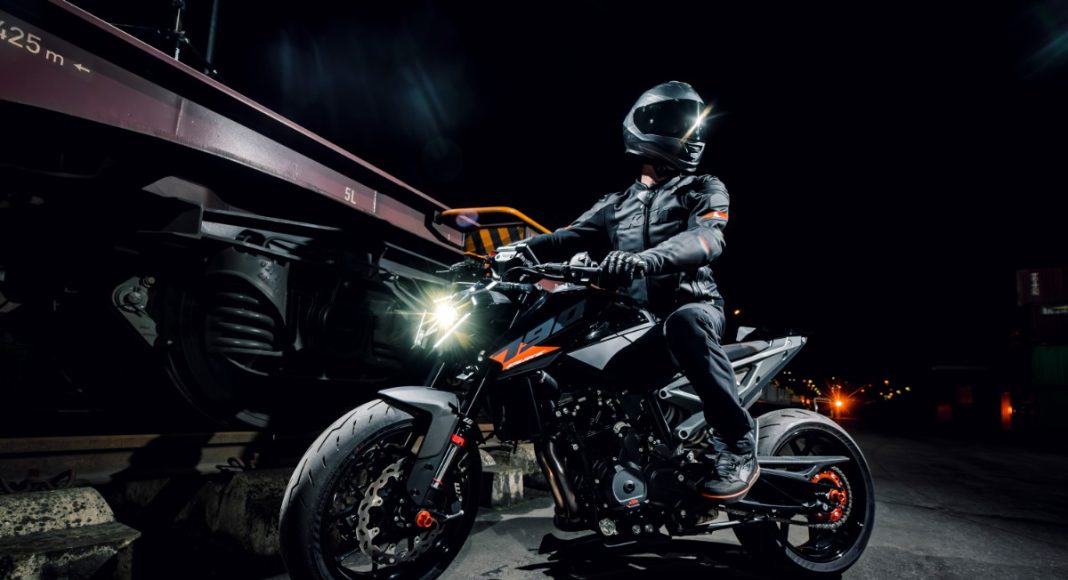 KTM 790 Duke 2027 5