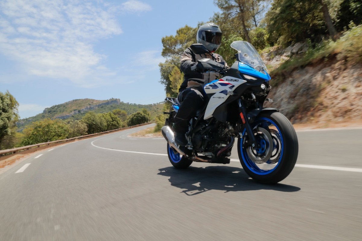 Suzuki SV 7GX test Francja Konrad 2