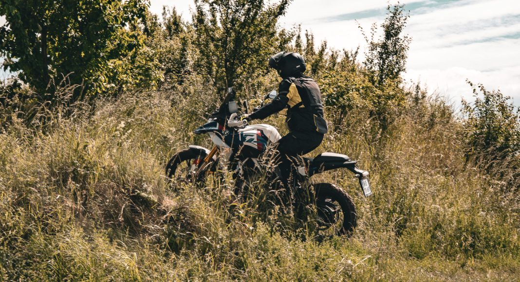 BMW F 450 GS 2026 porownanie adv a2 1