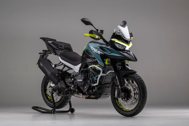 Benelli TRK 902